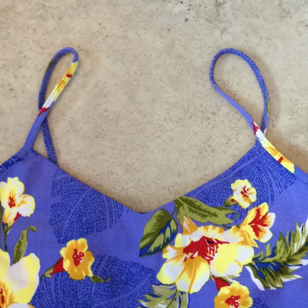 Liz Claiborne 2 Piece Bathing Suit - Picture 6 of 8